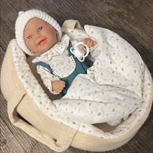 Arias Elegant Baby with Carrycot